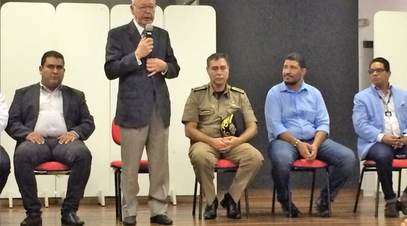 Secretário de Segurança Pública do estado visita Aparecida de Goiânia para ouvir a população
