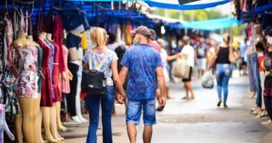 Feira Hippie voltará a se organizar conforme mapa histórico, e sorteio para alocação de bancas é cancelado