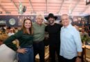 Leilão em Nazário reúne artistas e arrecada R$ 400 mil para o Cora