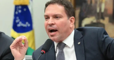 Prisão de Ramagem é fruto da cooperação entre Brasil e EUA, diz PF