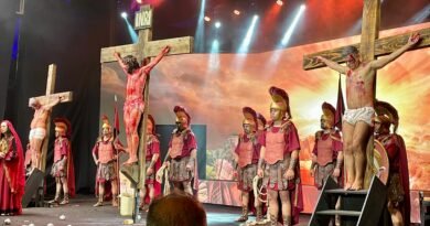 Mais de 8 mil pessoas assistiram encenação da Paixão de Cristo na Paróquia Nossa Senhora da Assunção