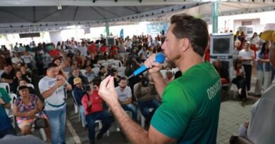 Deputados Aqui chega a Aparecida de Goiânia