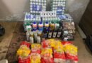 Procon Goiânia autua supermercado após encontrar 60 produtos vencidos à venda